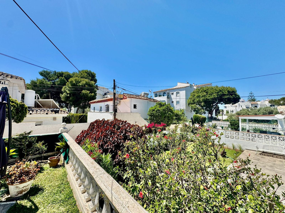 2 Bed Townhouse for sale in Calahonda Costa Del Sol, Málaga, Spain