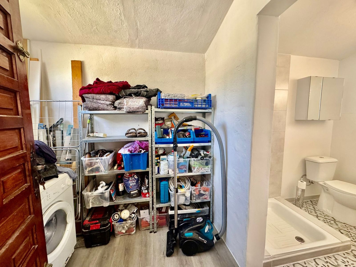 2 Bed Townhouse for sale in Calahonda Costa Del Sol, Málaga, Spain