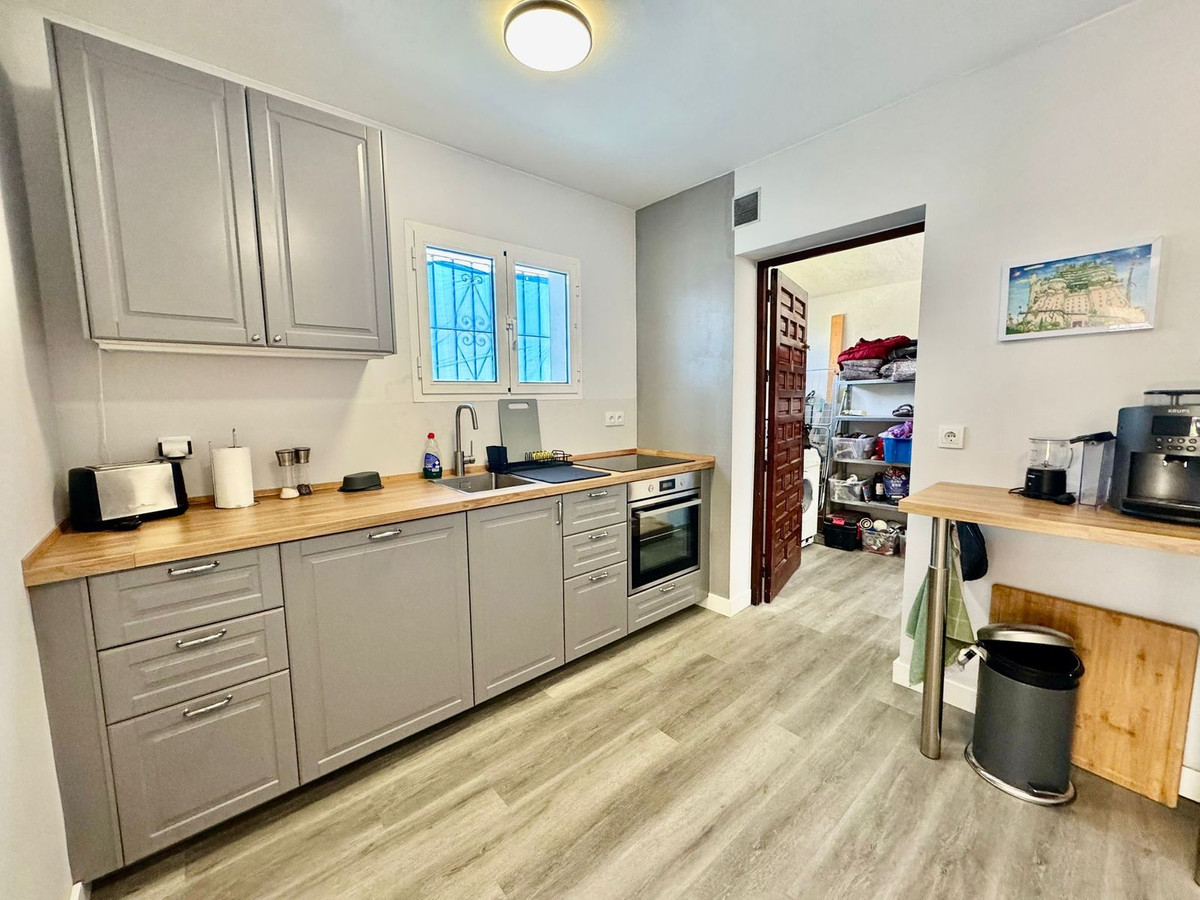 2 Bed Townhouse for sale in Calahonda Costa Del Sol, Málaga, Spain