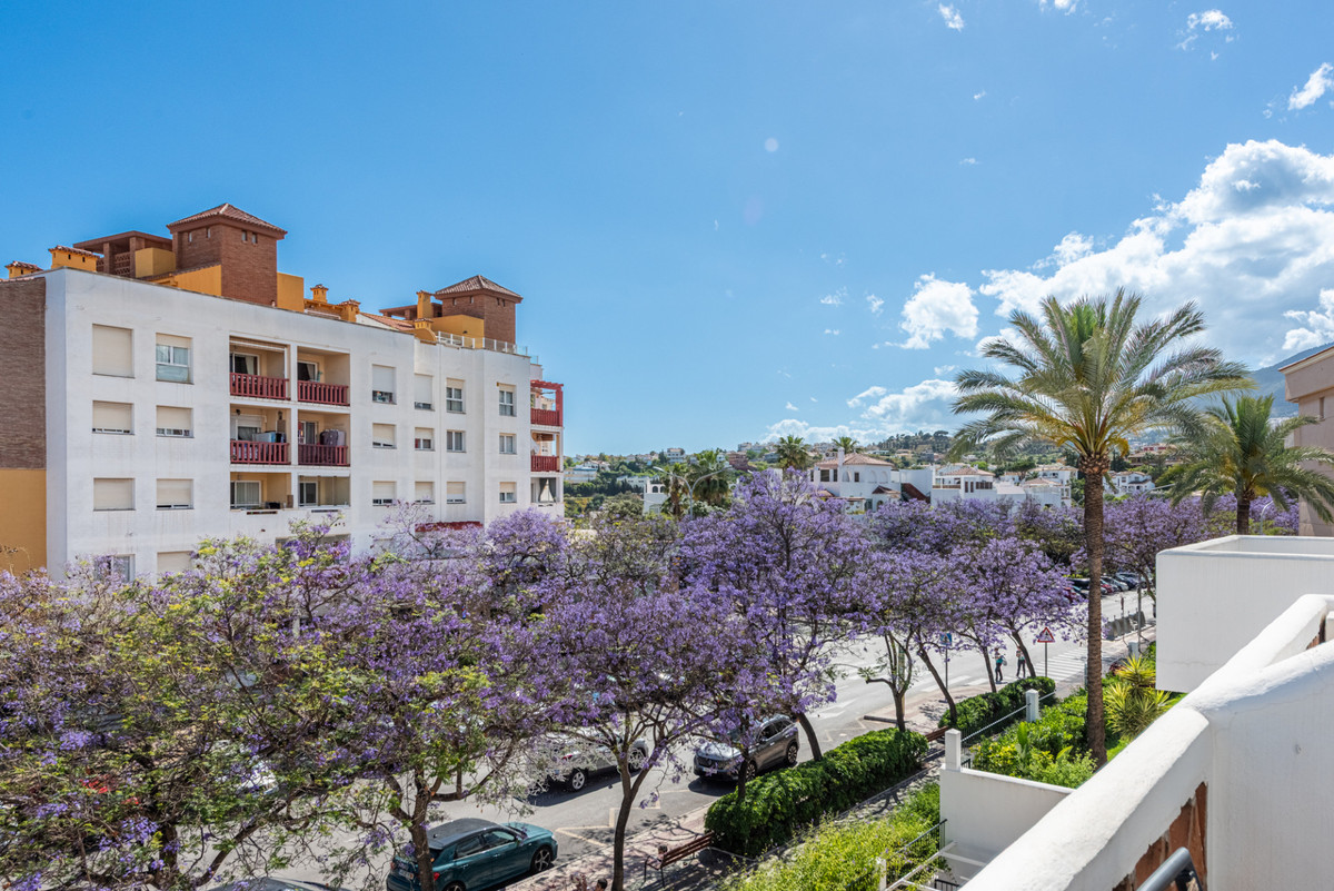 2 Bed Apartment for sale in Benalmadena Costa Costa Del Sol, Málaga, Spain