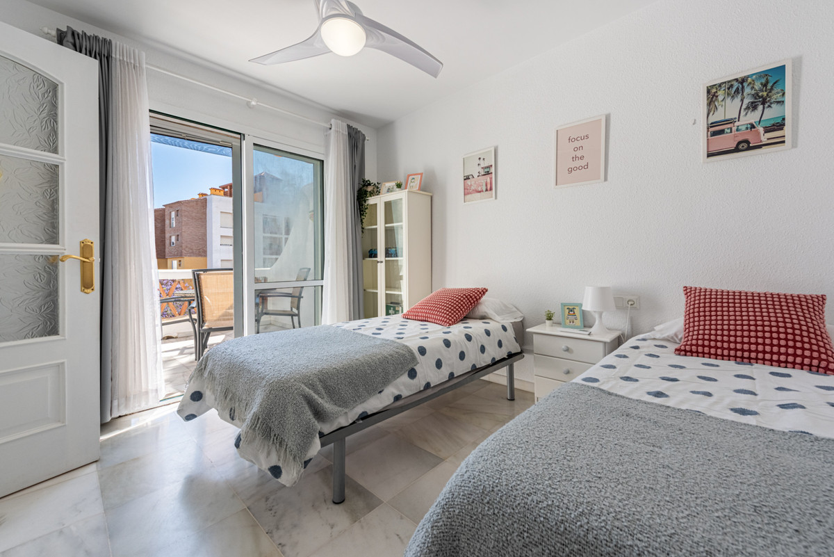 2 Bed Apartment for sale in Benalmadena Costa Costa Del Sol, Málaga, Spain