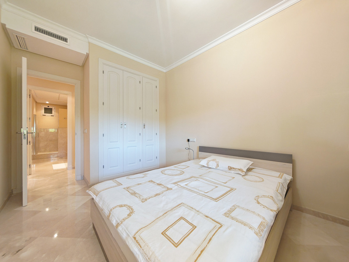 2 Bed Apartment for sale in La Mairena Costa Del Sol, Málaga, Spain
