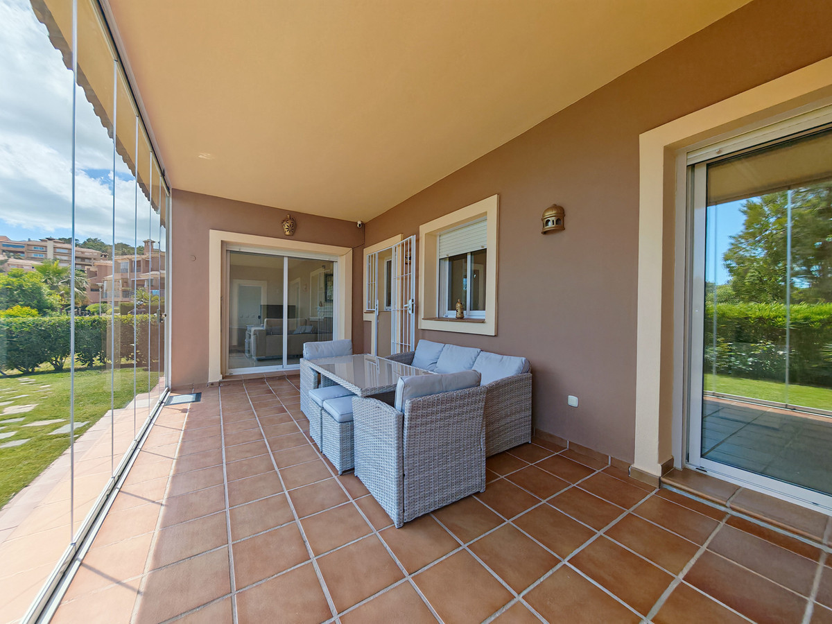 2 Bed Apartment for sale in La Mairena Costa Del Sol, Málaga, Spain