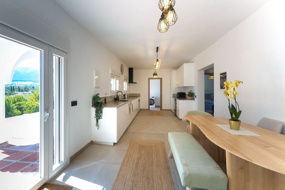 6 Bed Townhouse for sale in Alhaurín El Grande Costa Del Sol, Málaga, Spain