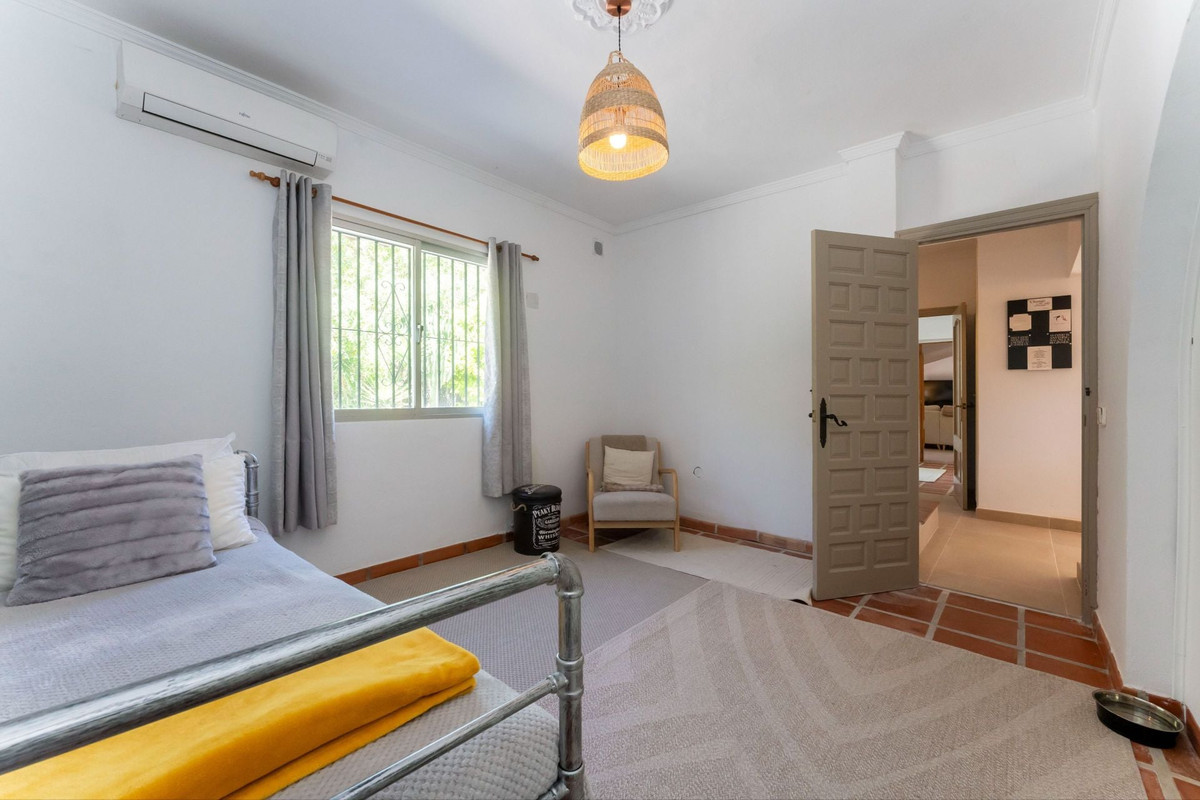 6 Bed Townhouse for sale in Alhaurín El Grande Costa Del Sol, Málaga, Spain