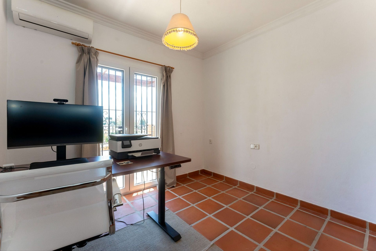 6 Bed Townhouse for sale in Alhaurín El Grande Costa Del Sol, Málaga, Spain