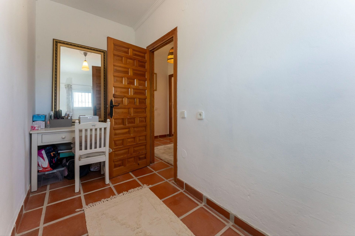 6 Bed Townhouse for sale in Alhaurín El Grande Costa Del Sol, Málaga, Spain