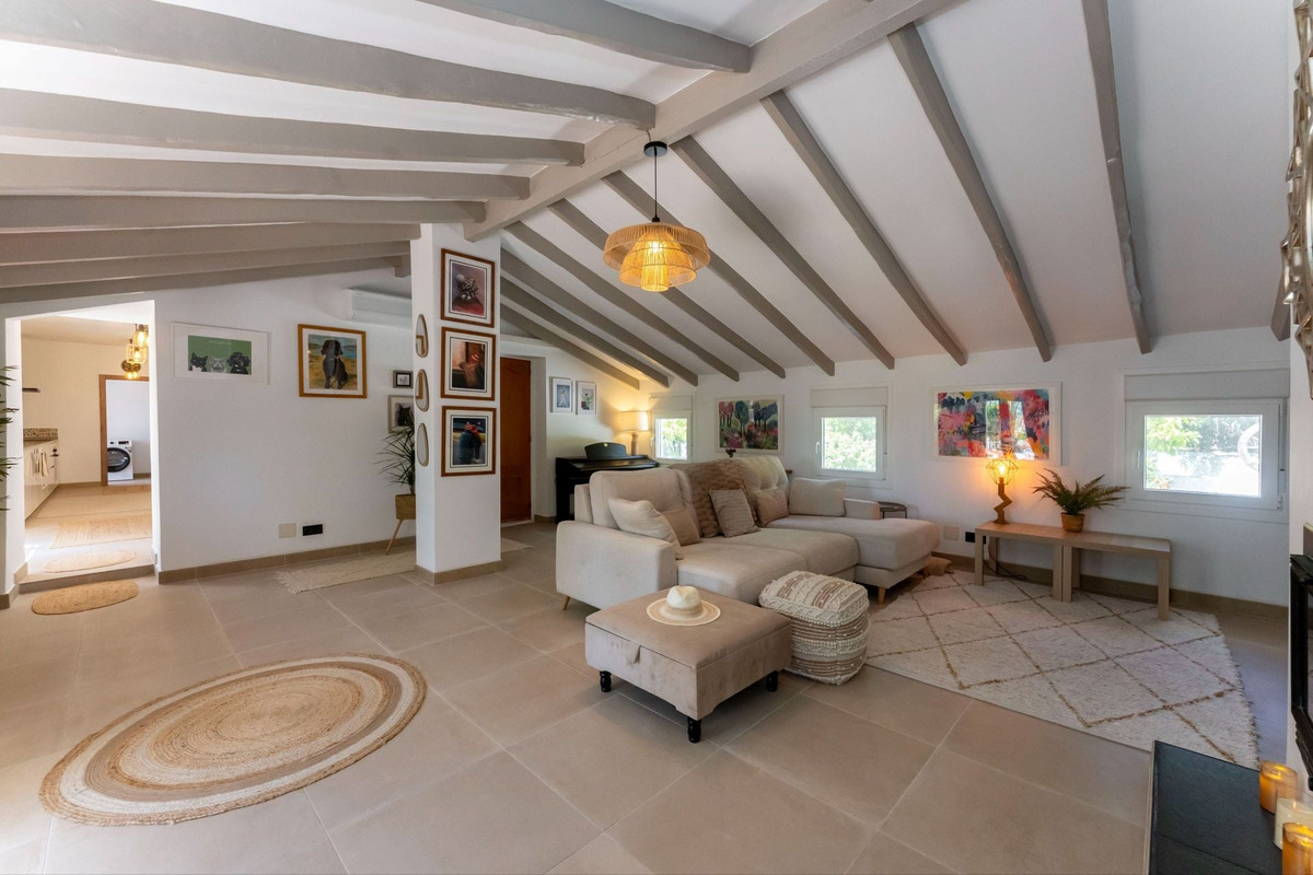 6 Bed Townhouse for sale in Alhaurín El Grande Costa Del Sol, Málaga, Spain