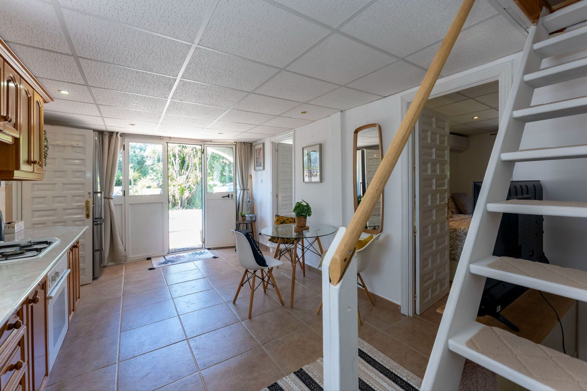 6 Bed Townhouse for sale in Alhaurín El Grande Costa Del Sol, Málaga, Spain