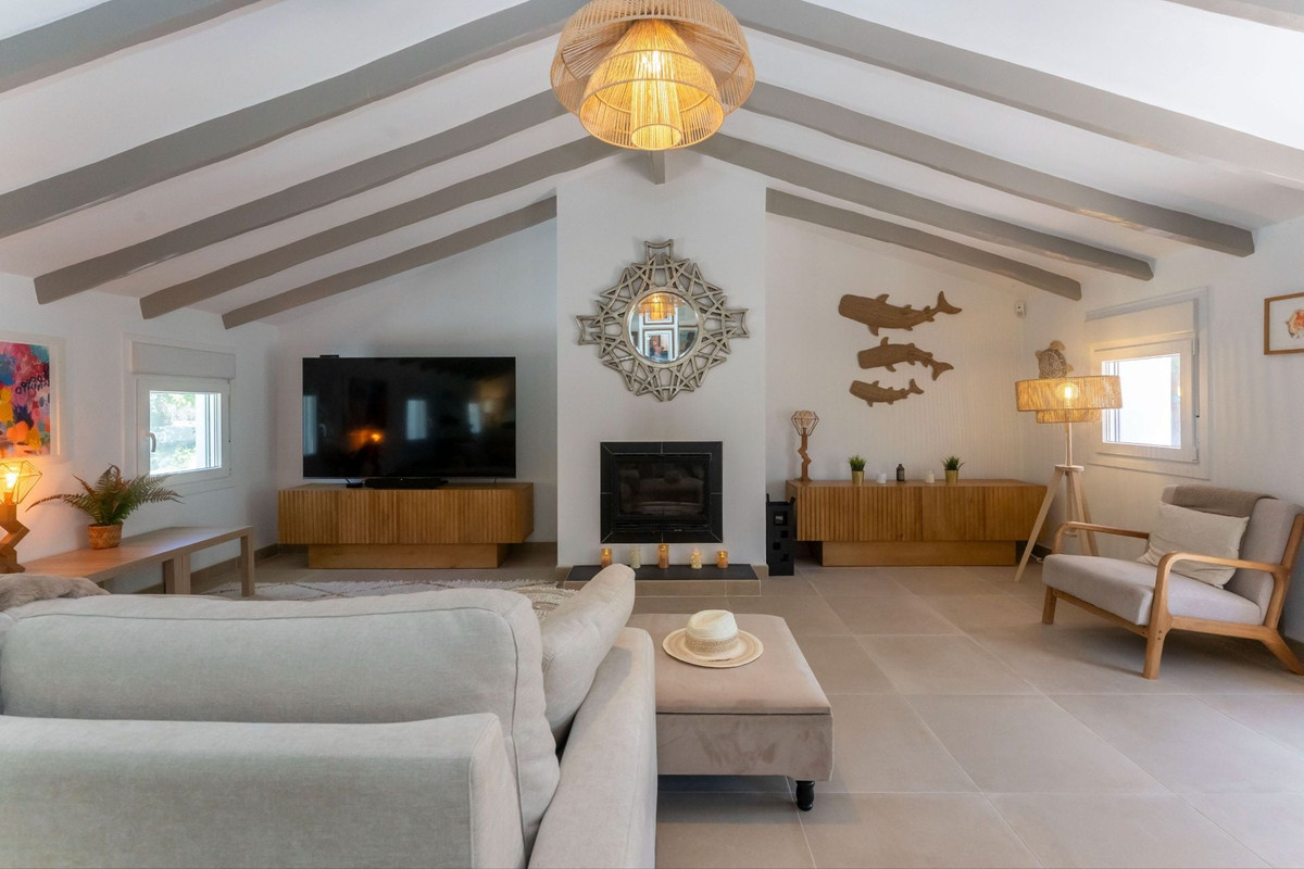 6 Bed Townhouse for sale in Alhaurín El Grande Costa Del Sol, Málaga, Spain