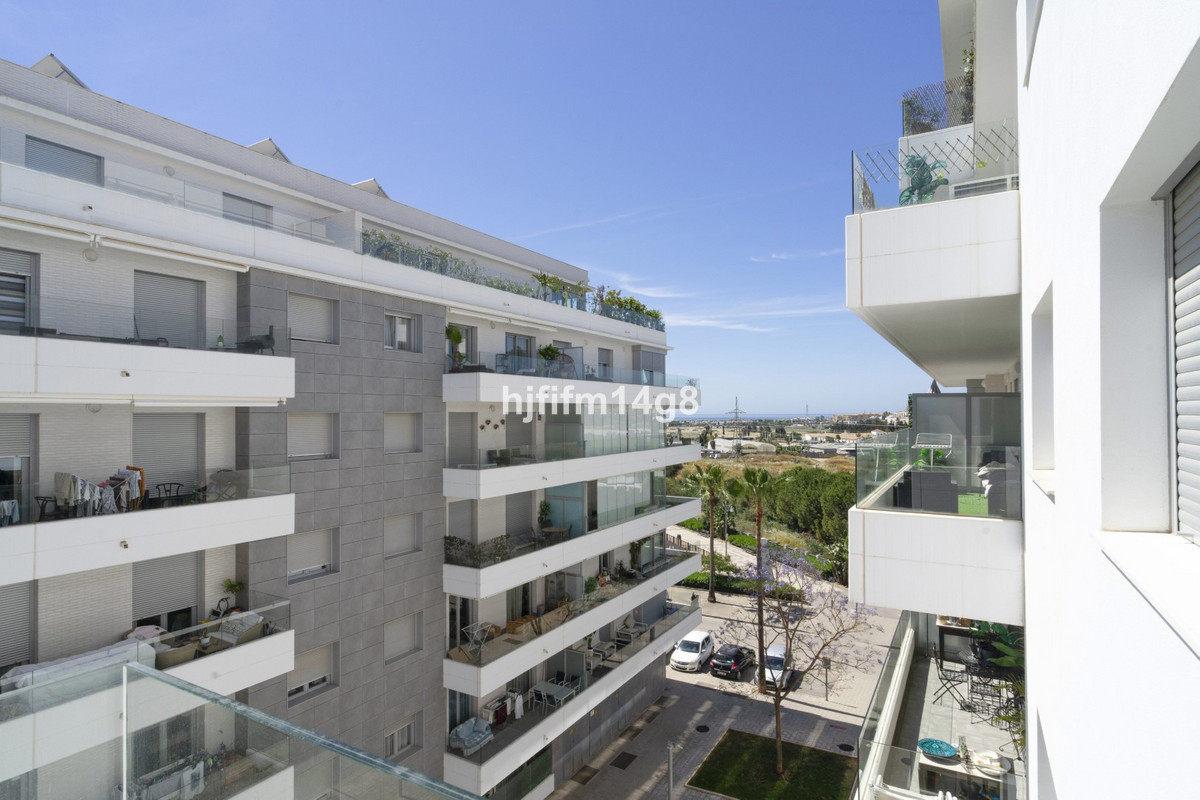 Se vende Apartamento Planta Media de 2 dormitorios en Costa Del Sol, Málaga, España