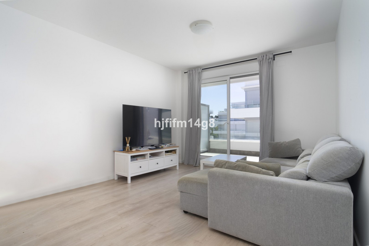 Se vende Apartamento Planta Media de 2 dormitorios en Costa Del Sol, Málaga, España
