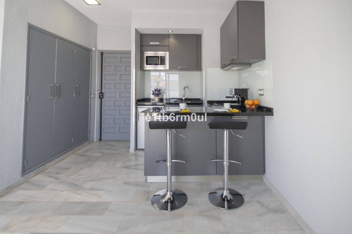 Apartment for sale in The Golden Mile Costa Del Sol, Málaga, Spain
