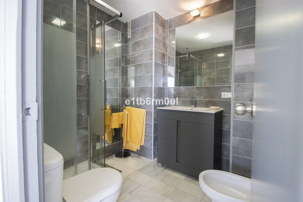 Apartment for sale in The Golden Mile Costa Del Sol, Málaga, Spain