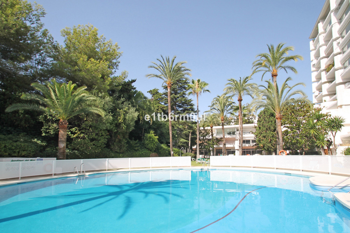 1 Bed Apartment for sale in The Golden Mile Costa Del Sol, Málaga, Spain
