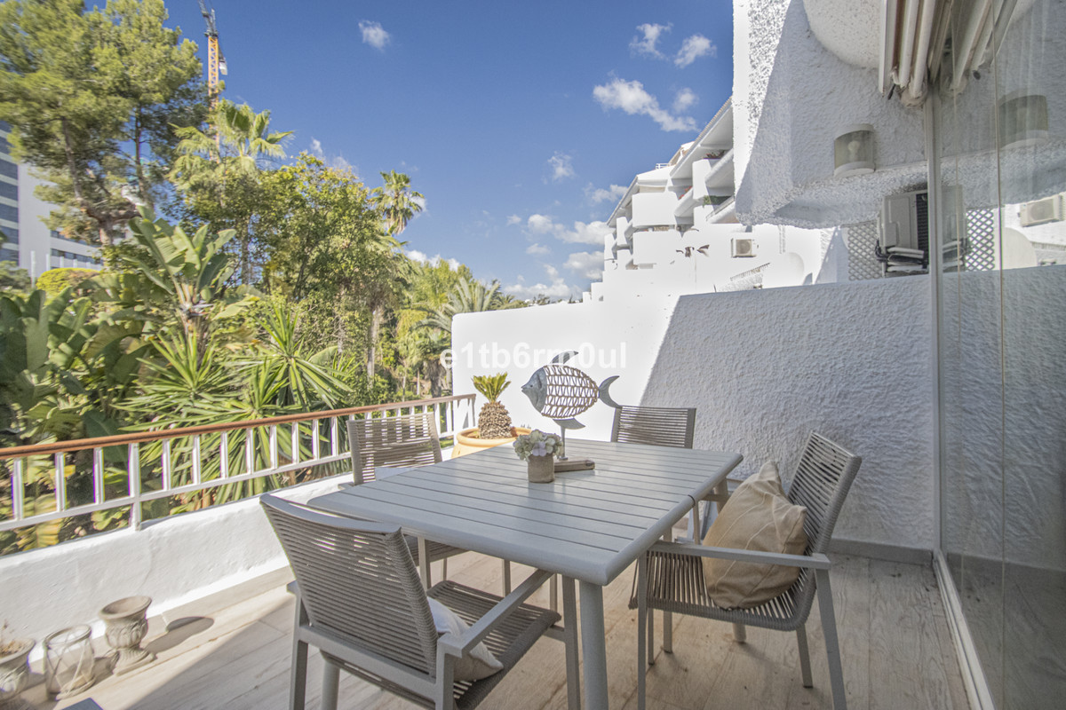 1 Bed Apartment for sale in The Golden Mile Costa Del Sol, Málaga, Spain