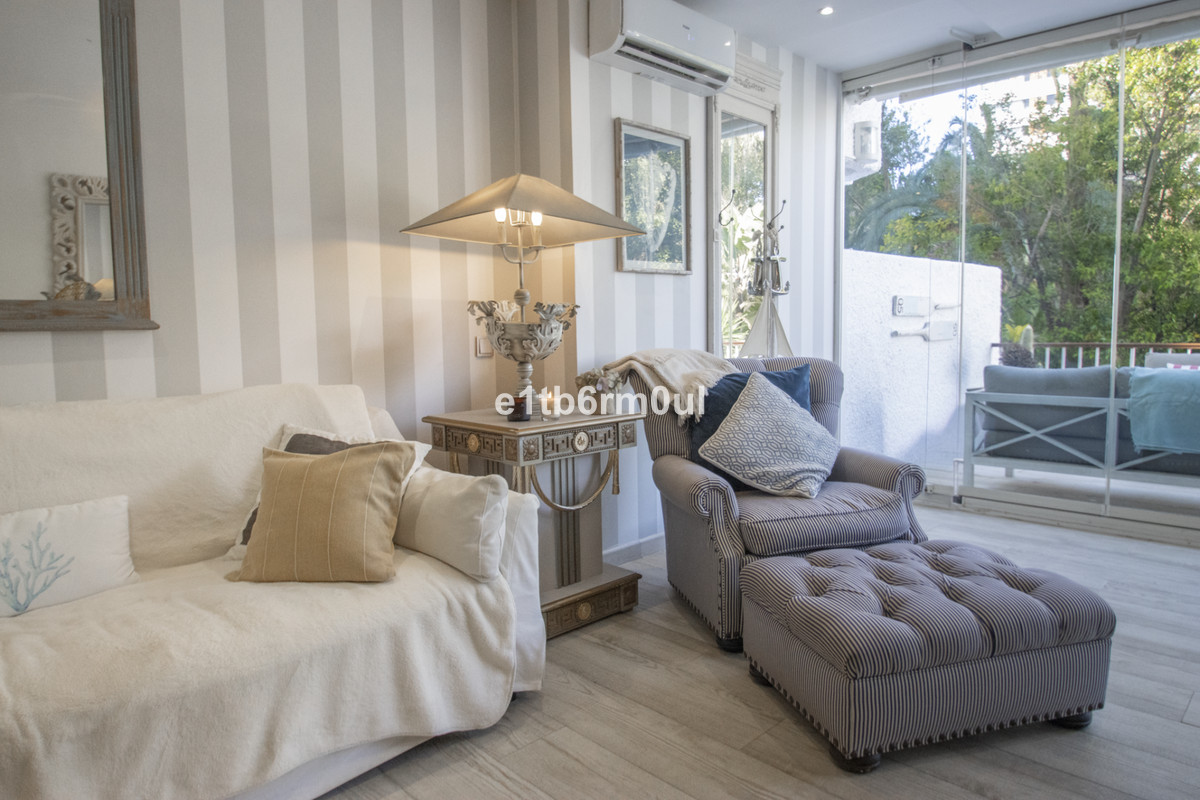 1 Bed Apartment for sale in The Golden Mile Costa Del Sol, Málaga, Spain