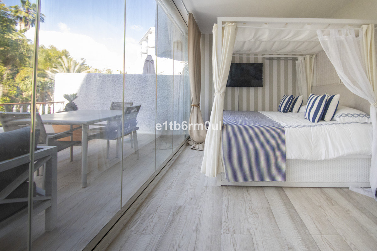 1 Bed Apartment for sale in The Golden Mile Costa Del Sol, Málaga, Spain