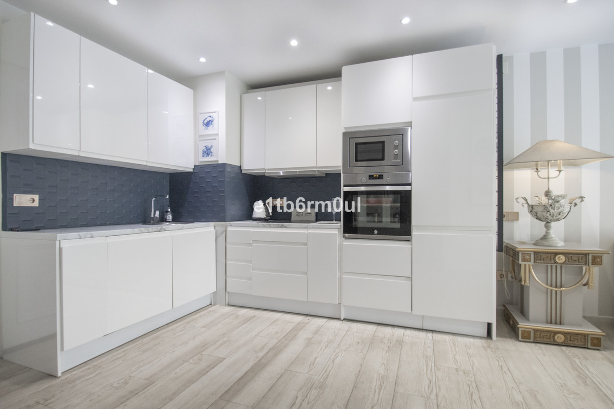 1 Bed Apartment for sale in The Golden Mile Costa Del Sol, Málaga, Spain