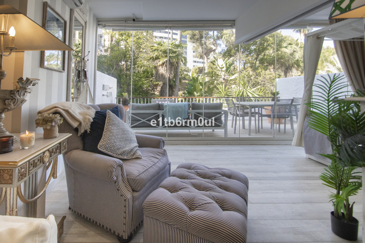 1 Bed Apartment for sale in The Golden Mile Costa Del Sol, Málaga, Spain