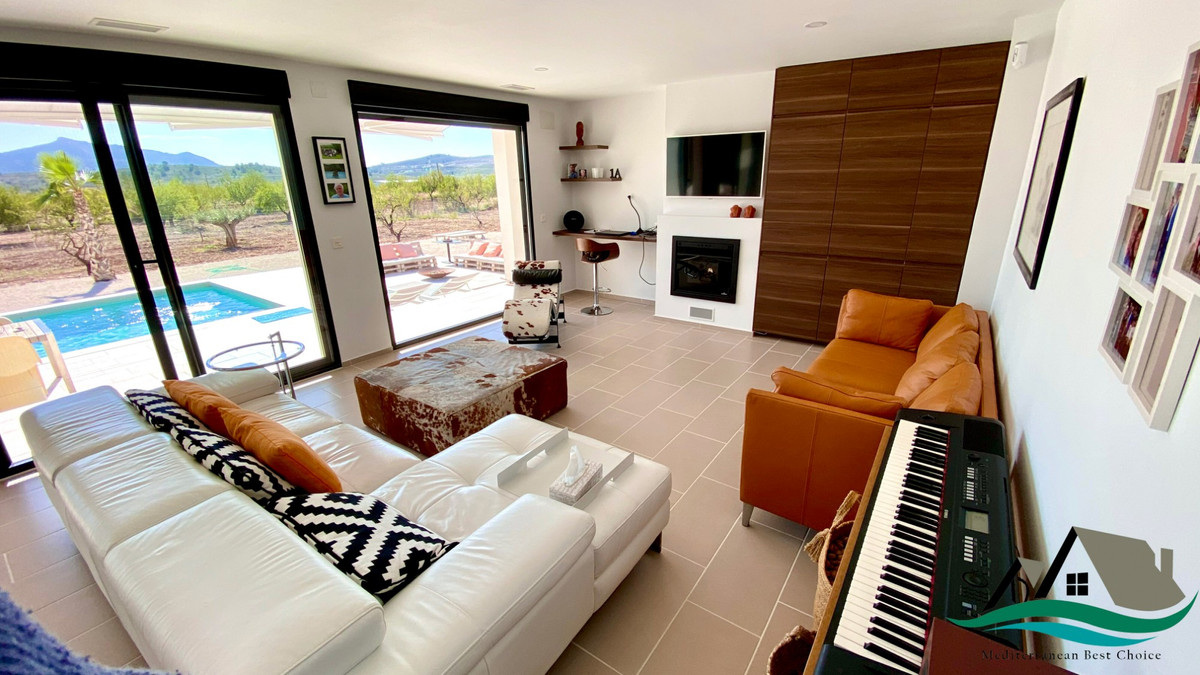 Se vende Villa - Chalet de 3 dormitorios en Costa Blanca, Alicante, España