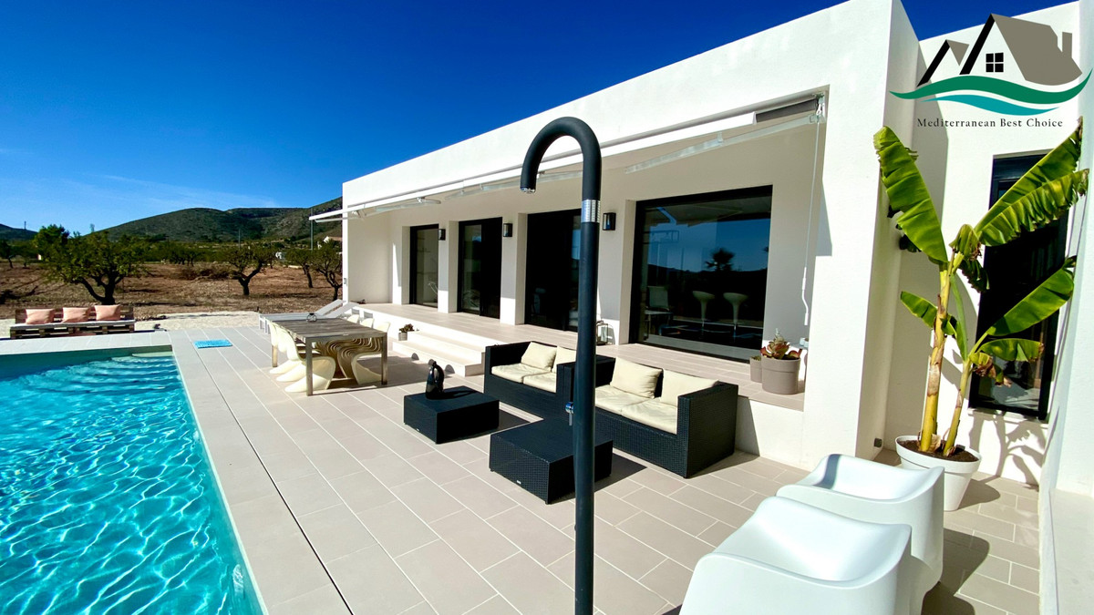 Se vende Villa - Chalet de 3 dormitorios en Costa Blanca, Alicante, España