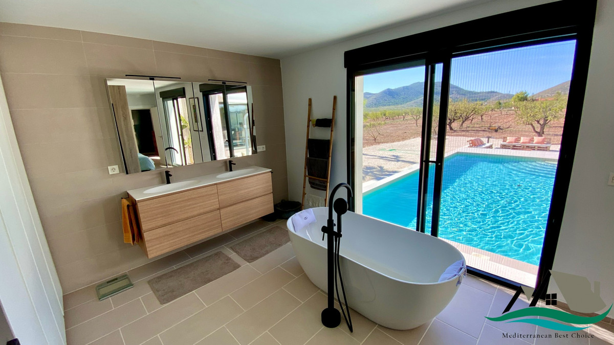 Se vende Villa - Chalet de 3 dormitorios en Costa Blanca, Alicante, España