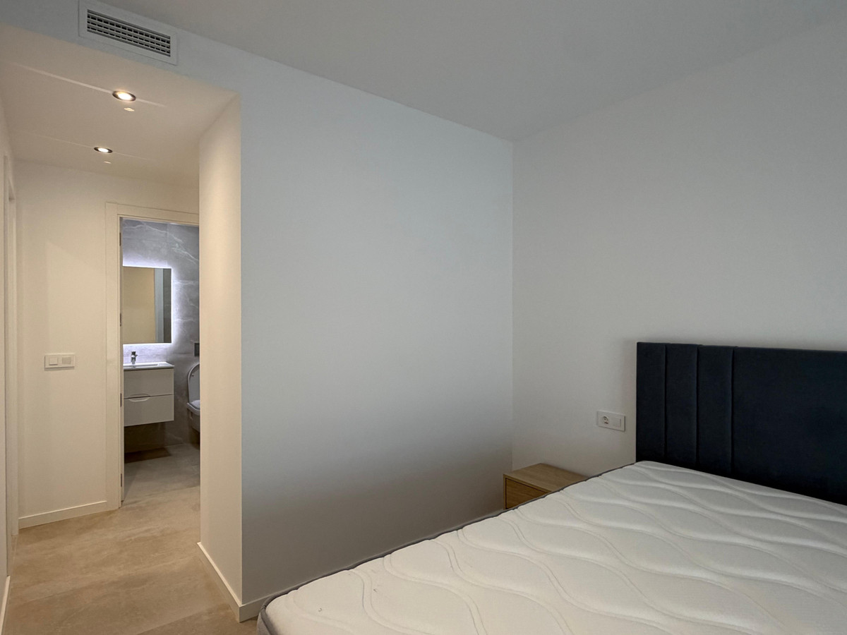 Se vende Apartamento Planta Media de 2 dormitorios en Costa Blanca, Alicante, España