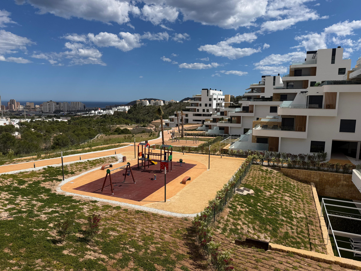 Se vende Apartamento Planta Media de 2 dormitorios en Costa Blanca, Alicante, España