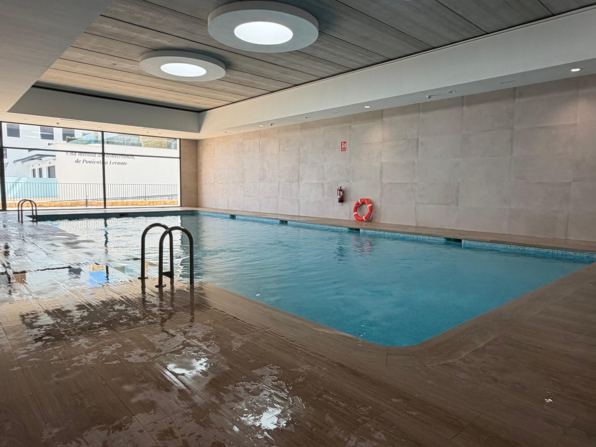 Se vende Apartamento Planta Media de 2 dormitorios en Costa Blanca, Alicante, España
