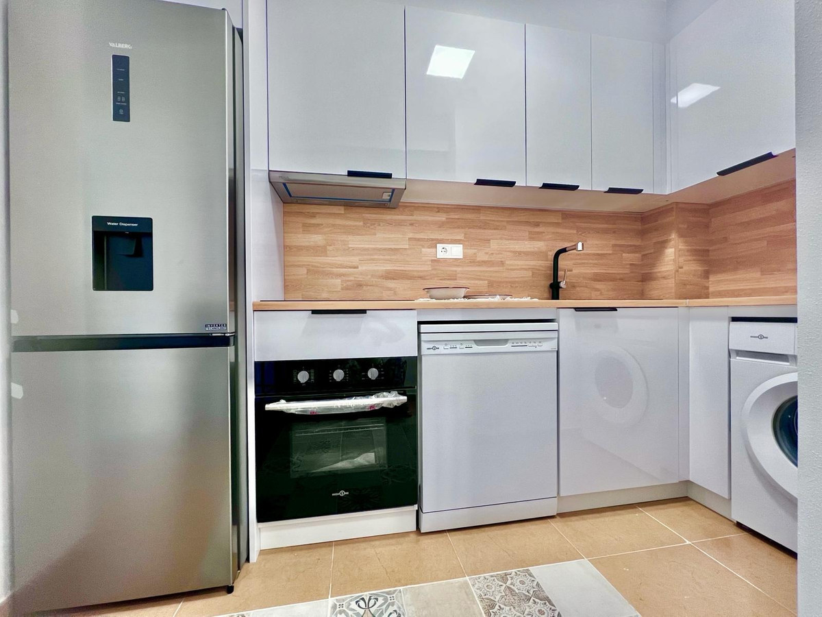 2 Bed Apartment for sale in Torrevieja Costa Blanca, Alicante, Spain