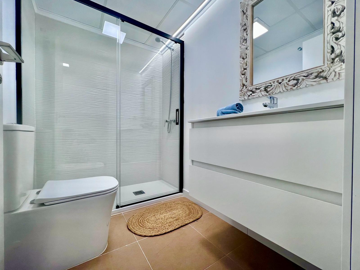 2 Bed Apartment for sale in Torrevieja Costa Blanca, Alicante, Spain