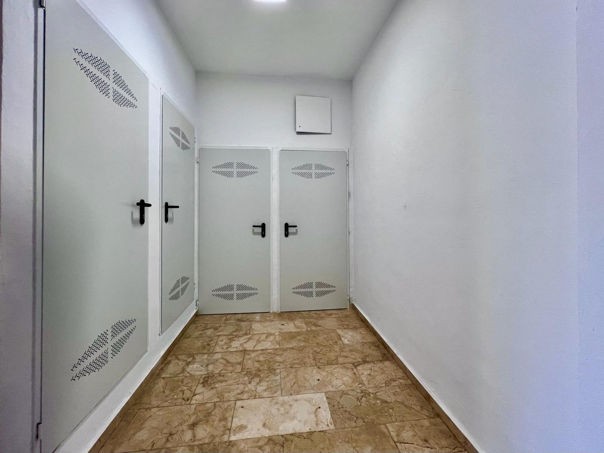 2 Bed Apartment for sale in Torrevieja Costa Blanca, Alicante, Spain