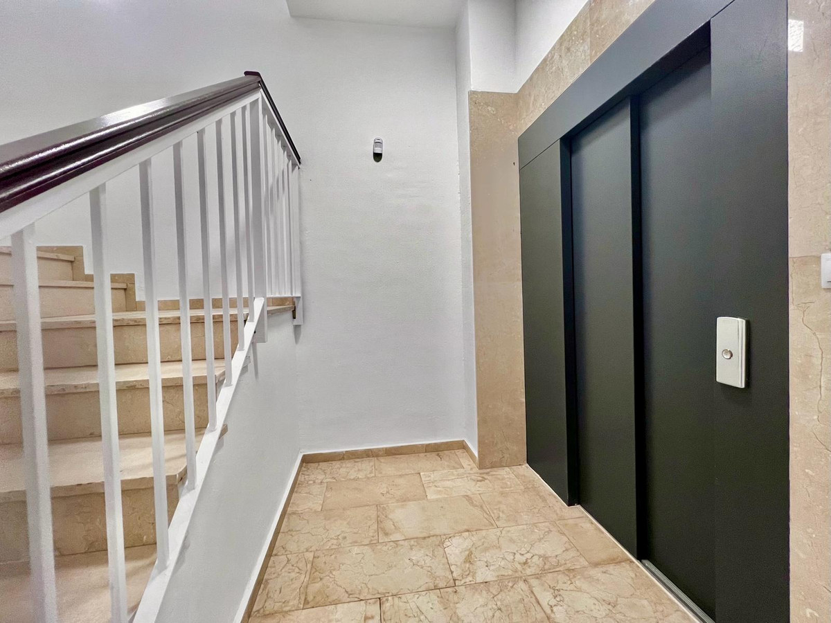 2 Bed Apartment for sale in Torrevieja Costa Blanca, Alicante, Spain