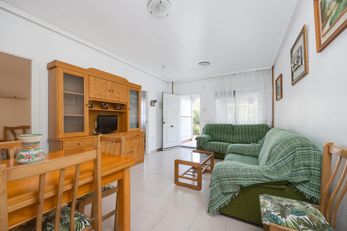 Se vende Bungalow de 2 dormitorios en Costa Blanca, Alicante, España