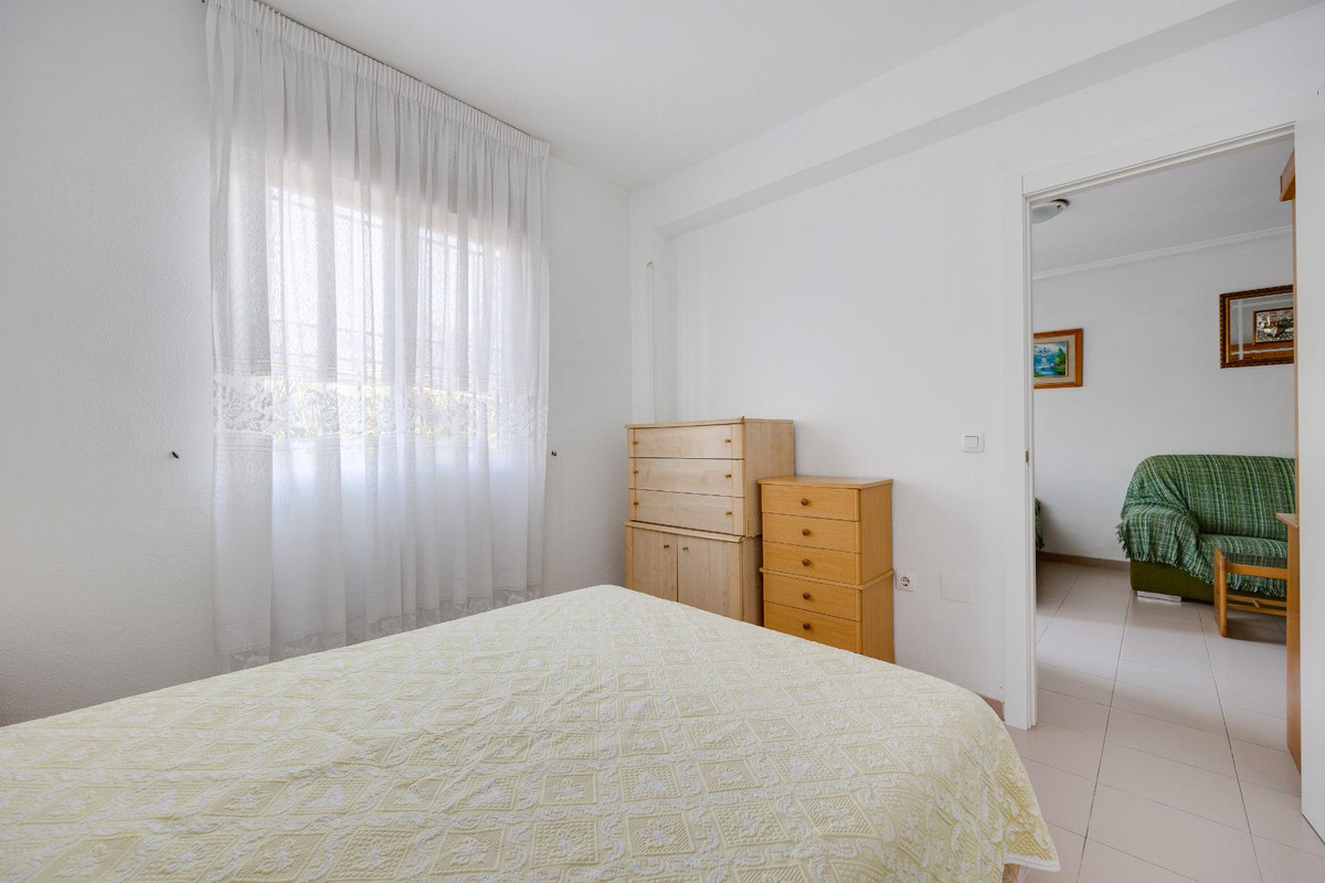 Se vende Bungalow de 2 dormitorios en Costa Blanca, Alicante, España