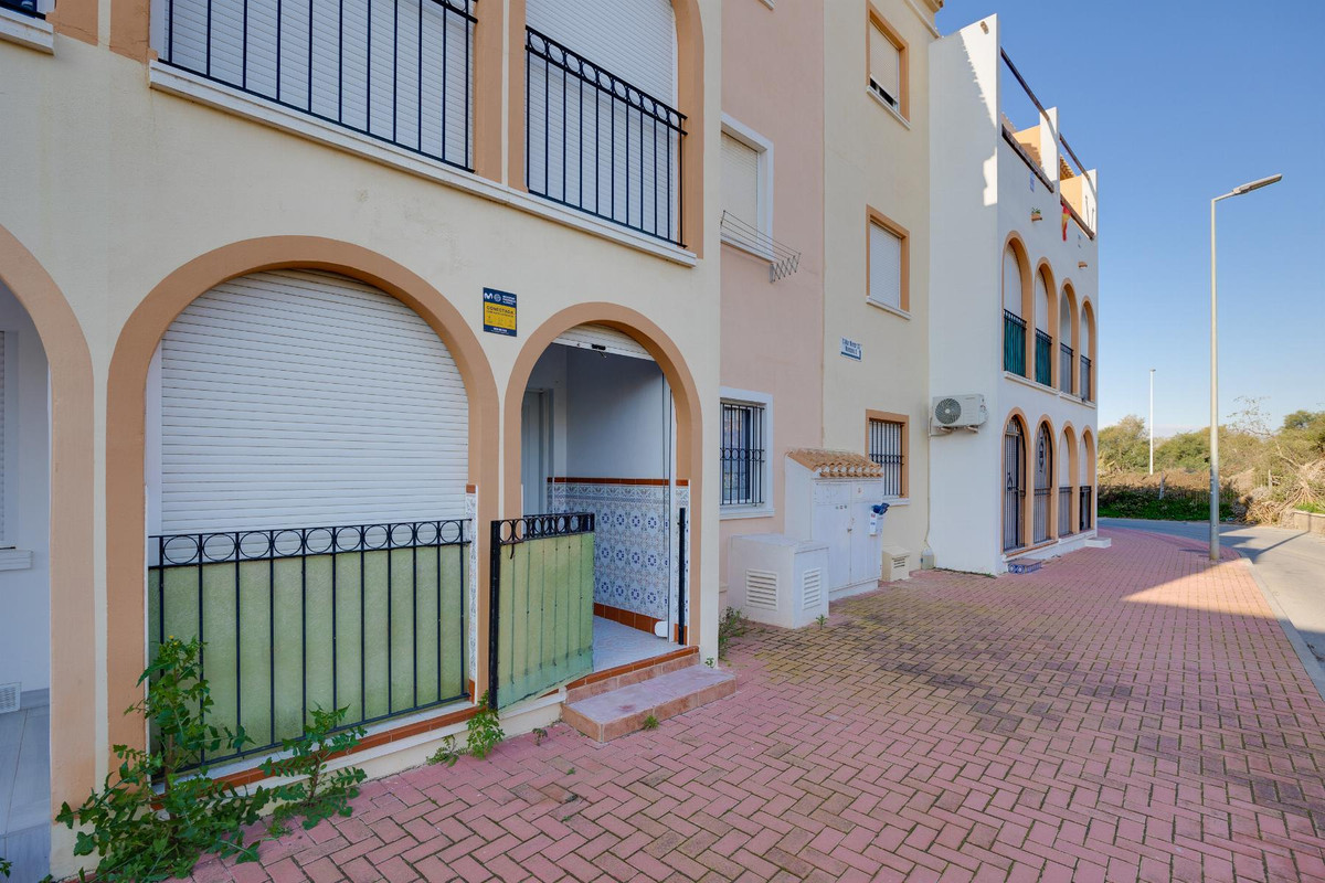Se vende Bungalow de 2 dormitorios en Costa Blanca, Alicante, España