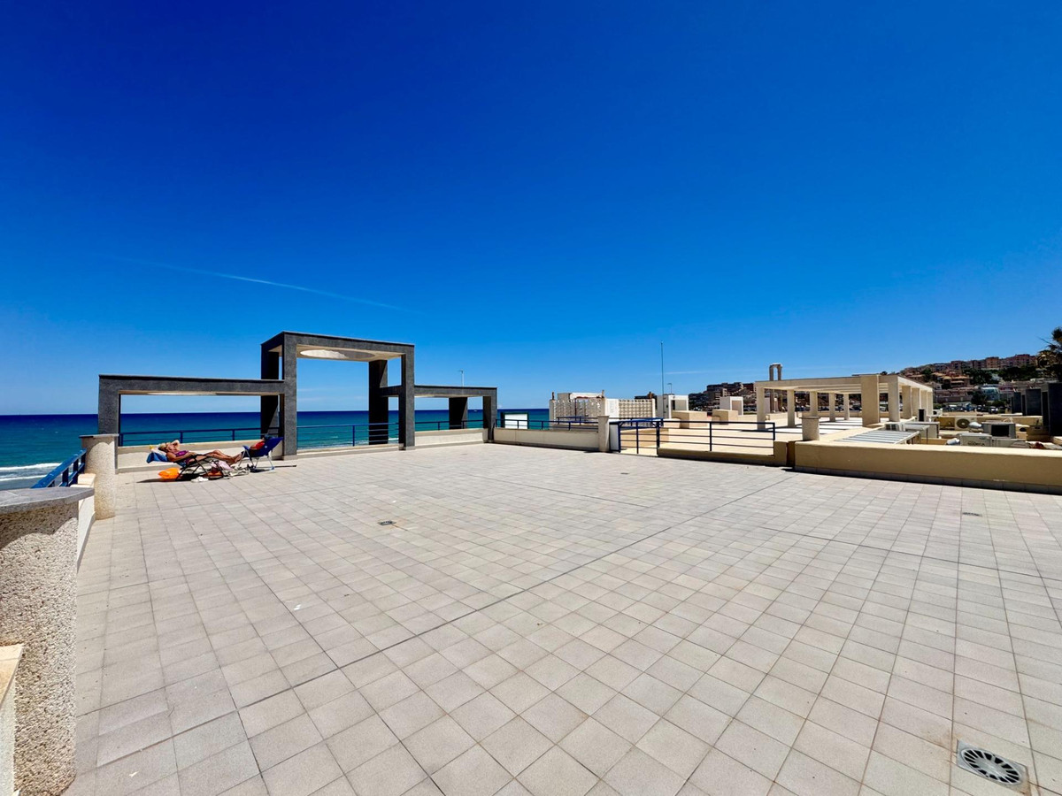 Se vende Apartamento Planta Media de 2 dormitorios en Costa Blanca, Alicante, España