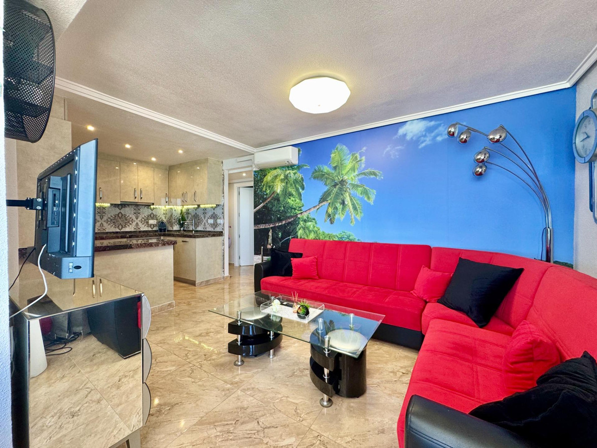 Se vende Apartamento Planta Media de 2 dormitorios en Costa Blanca, Alicante, España
