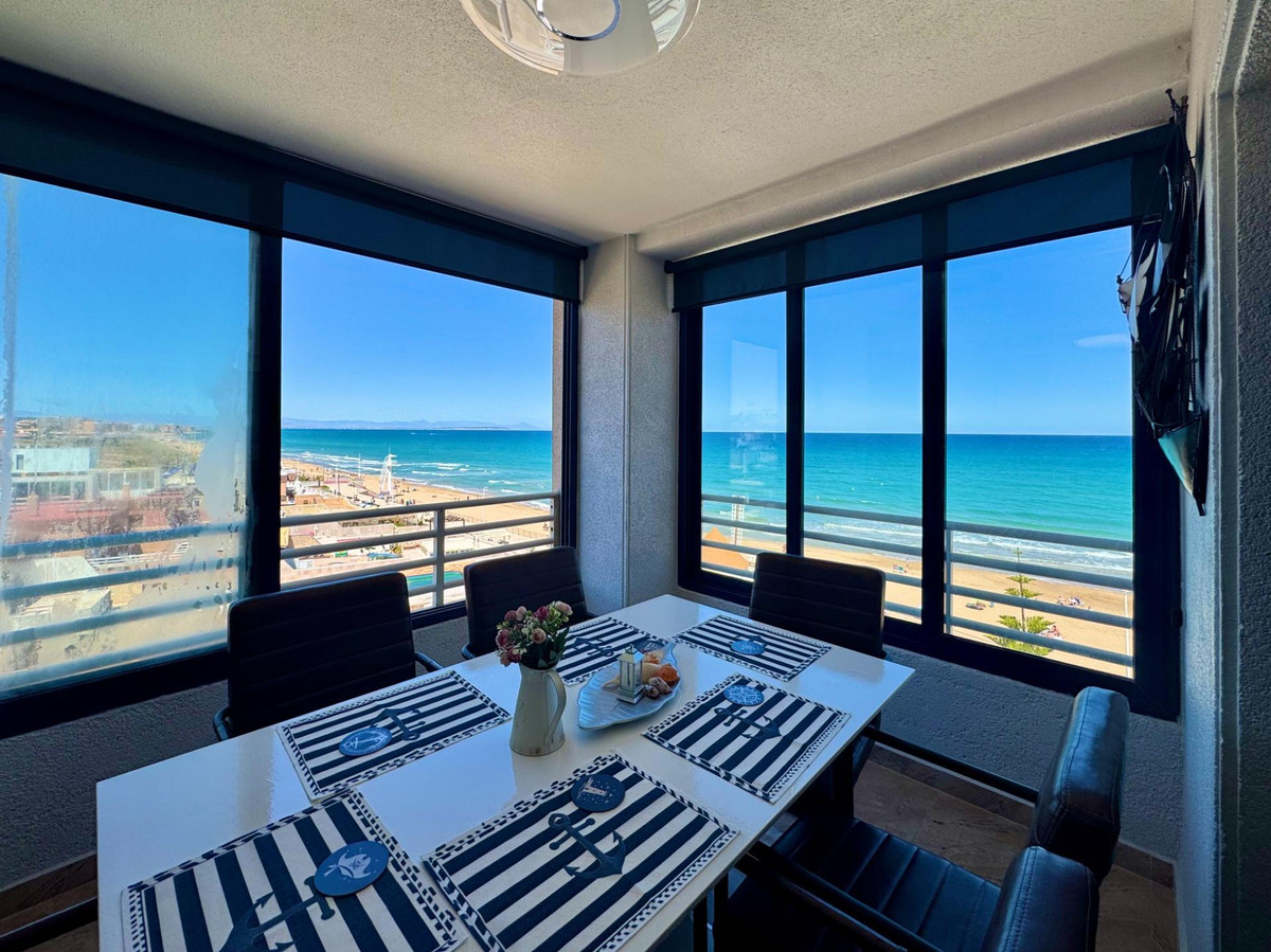 Se vende Apartamento Planta Media de 2 dormitorios en Costa Blanca, Alicante, España