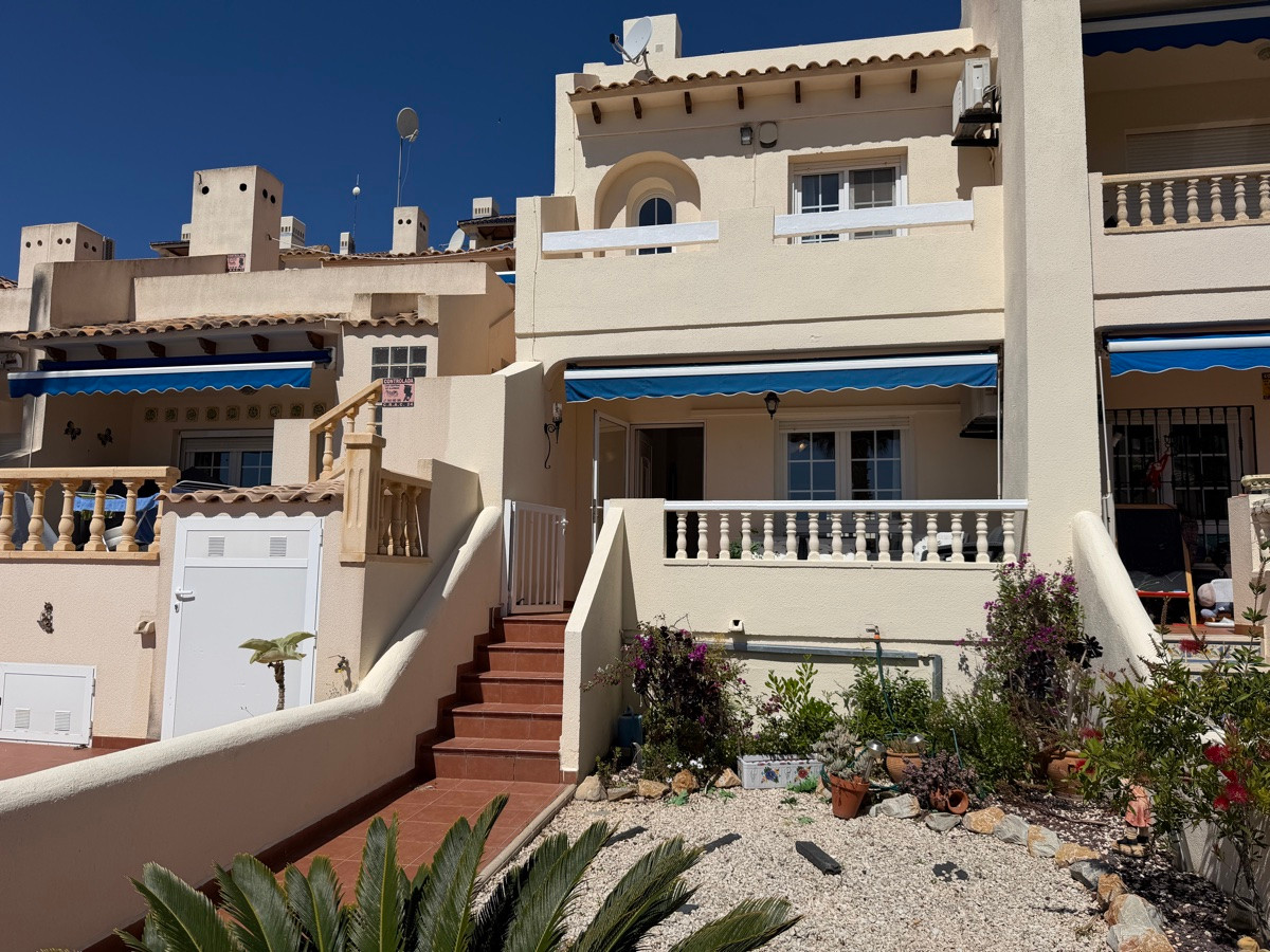2 Bed Townhouse for sale in Las Ramblas Golf Costa Blanca, Alicante, Spain