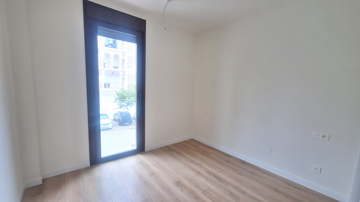 Se vende Apartamento Planta Media de 3 dormitorios en Costa Del Sol, Málaga, España