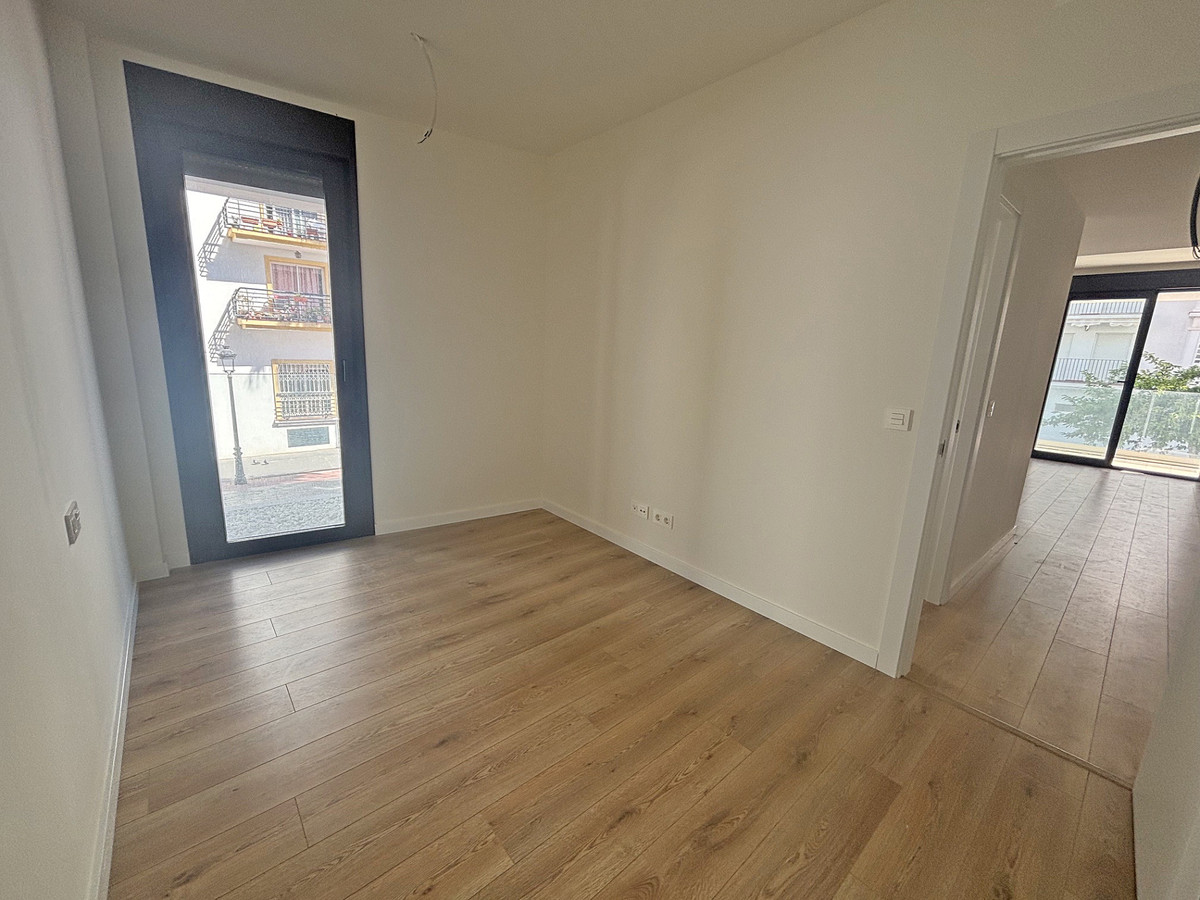 Se vende Apartamento Planta Media de 3 dormitorios en Costa Del Sol, Málaga, España