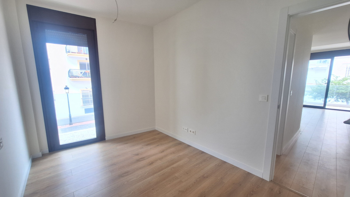 Se vende Apartamento Planta Media de 3 dormitorios en Costa Del Sol, Málaga, España