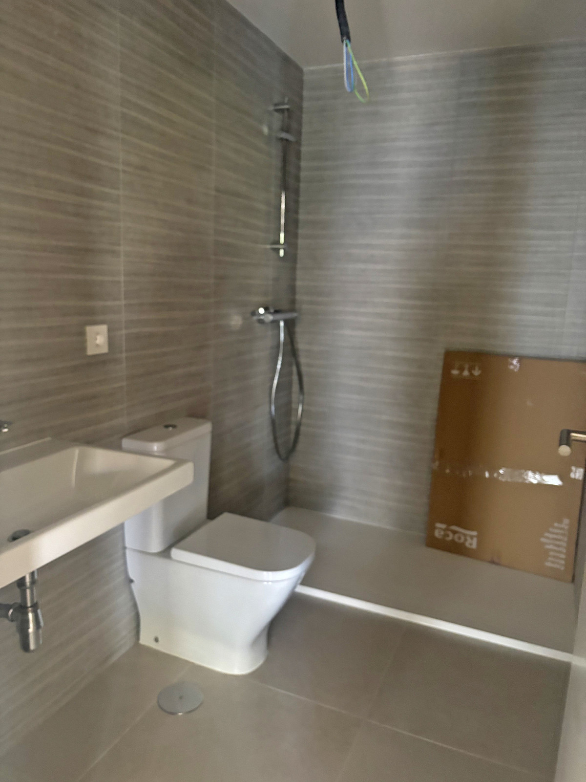 Se vende Apartamento Planta Media de 3 dormitorios en Costa Del Sol, Málaga, España