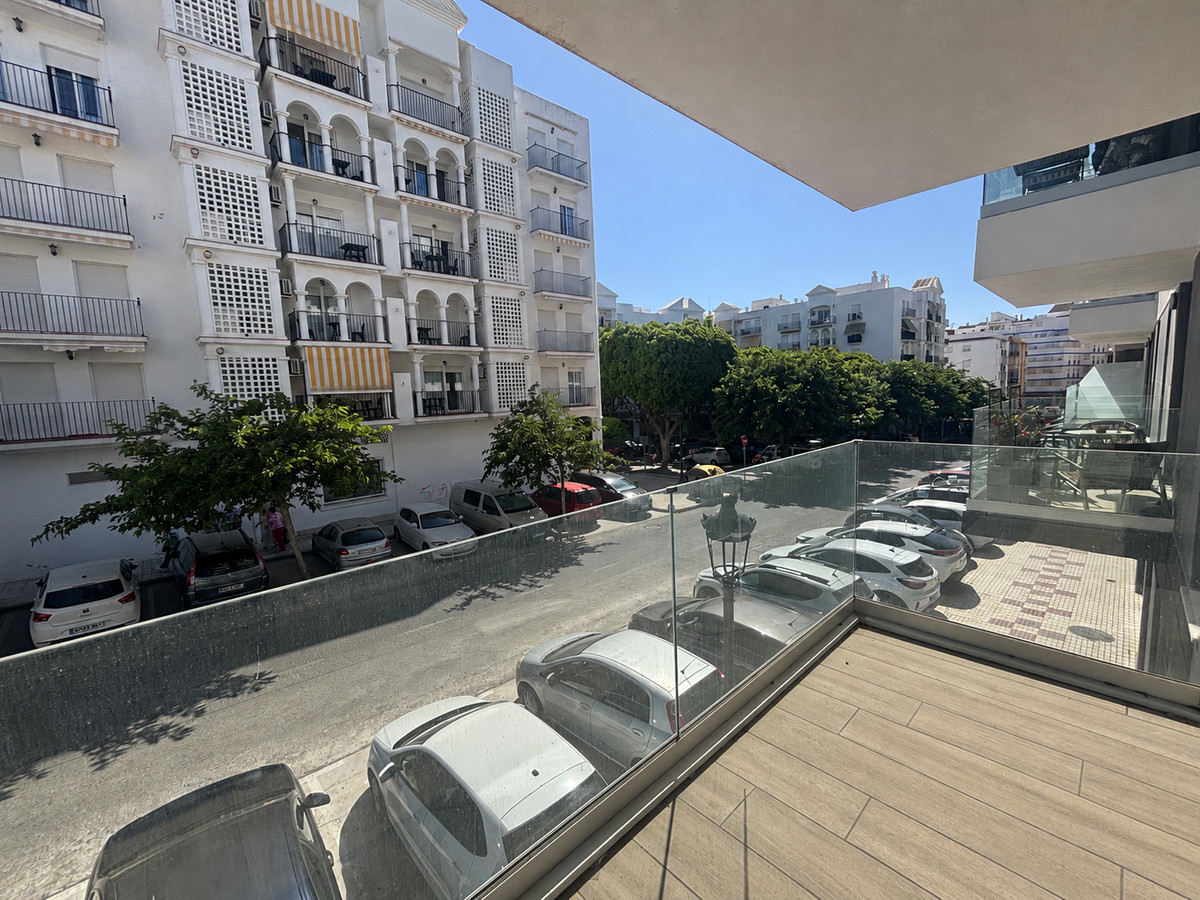 Se vende Apartamento Planta Media de 3 dormitorios en Costa Del Sol, Málaga, España