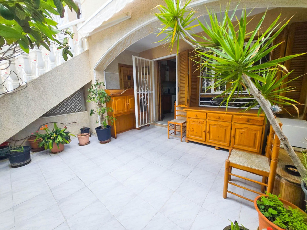 1 Bed Townhouse for sale in Torrevieja Costa Blanca, Alicante, Spain
