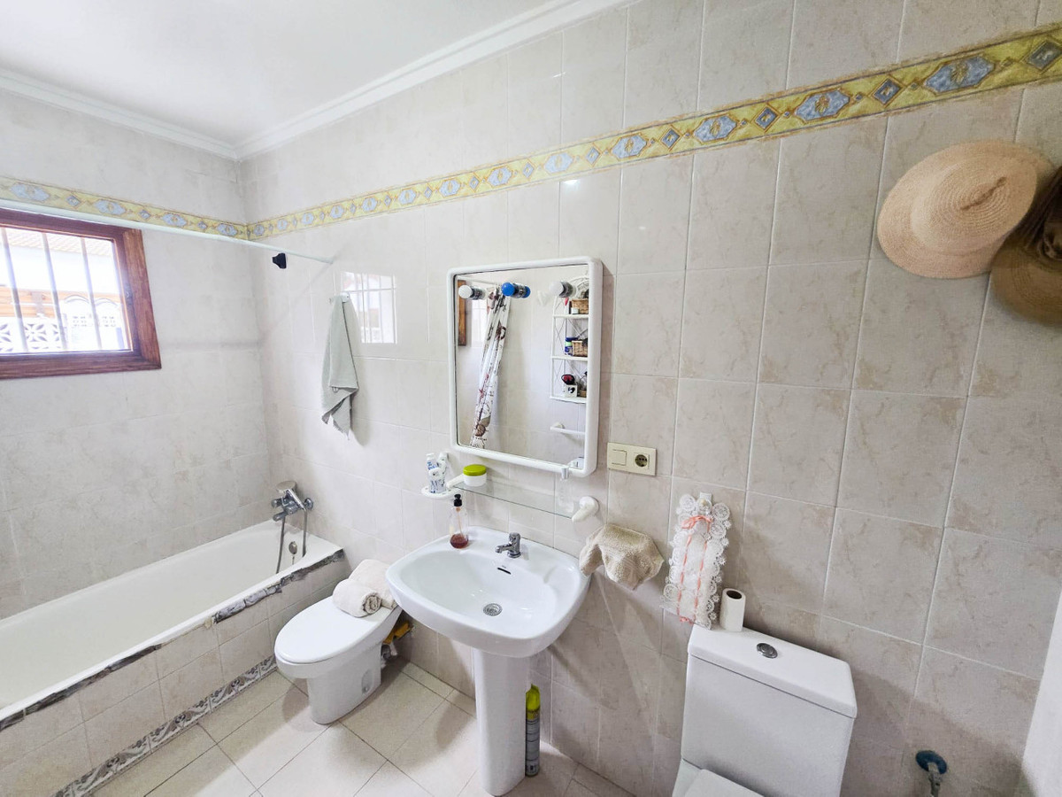 Se vende Bungalow de 1 dormitorios en Costa Blanca, Alicante, España
