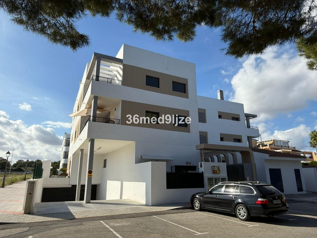 Se vende Apartamento Planta Media de 1 dormitorios en Costa Blanca, Alicante, España