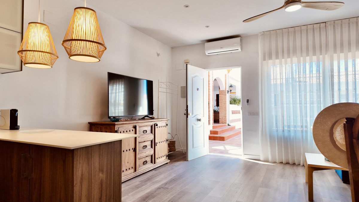Se vende Apartamento Planta Baja de 1 dormitorios en Costa Del Sol, Málaga, España